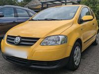 Gebraucht VW Fox 54 PS (39 kW) 2006 Gelb Kleinwagen