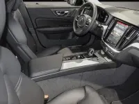 Gebraucht Volvo V60 Plus 197 PS (144 kW) 2026 Manufacturer Kombi
