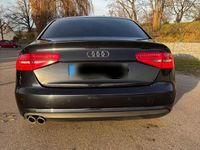Gebraucht Audi A4 Ambiente 150 PS (110 kW) 2013 Schwarz Limousine