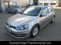 Gebraucht VW Golf VII Trendline 110 PS (80 kW) 2017 Silber Limousine