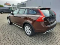 Gebraucht Volvo V60 CC 150 PS (110 kW) 2018 Braun Kombi