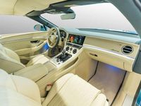 Neu Bentley Azure 680 PS (500 kW) 2026 Blau Cabrio