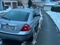Gebraucht Ford Mondeo 125 PS (91 kW) 2002 Silber Limousine