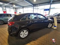 Neu Kia Ceed 101 PS (74 kW) 2025 Schwarz Kleinwagen