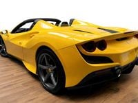Gebraucht Ferrari F8 721 PS (530 kW) 2022 Gelb Cabrio