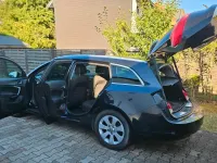 Gebraucht Opel Insignia 140 PS (102 kW) 2011 Schwarz Kombi