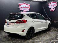 Gebraucht Ford Fiesta Cool & Connect 101 PS (74 kW) 2017 Weiß Limousine