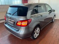 Gebraucht Mercedes B200 156 PS (114 kW) 2018 Grau Van / Kleinbus