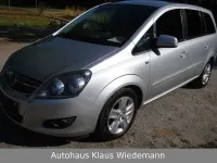 Gebraucht Opel Zafira Design Edition 110 PS (80 kW) 2011 Silber Van / Kleinbus