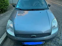 Gebraucht Ford Fiesta 60 PS (44 kW) 2002 Grau Kleinwagen
