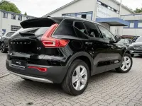 Gebraucht Volvo XC40 Core 163 PS (119 kW) 2024 Onyx schwarz SUV