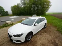 Gebraucht Opel Insignia Dynamic 140 PS (102 kW) 2018 Weiß Kombi