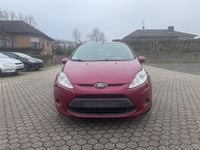 Gebraucht Ford Fiesta 95 PS (69 kW) 2010 Rot Kleinwagen