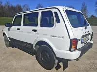 Używany Lada Urban 83 KM (61 kW) 2021 Biały SUV