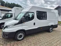 Neu Iveco Daily 136 PS (100 kW) 2025 Weiss Van