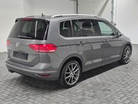 Gebraucht VW Touran Highline 150 PS (110 kW) 2015 Peppergraumet. Van / Kleinbus