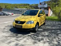 Usado VW Fox Basis 54 CV (39 kW) 2005 Amarillo Utilitario