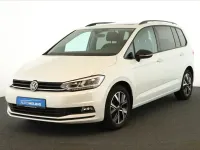Gebraucht VW Touran Highline 150 PS (110 kW) 2023 Oryxweiss perlmutteffekt Van / Kleinbus