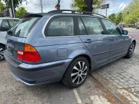 Gebraucht BMW 325 Sport Line 192 PS (141 kW) 2002 Blau Limousine