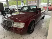 Gebraucht Mercedes 300 220 PS (161 kW) 1992 Almandinrot  metallic Cabrio