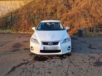 Gebraucht Lexus CT200h 136 PS (100 kW) 2011 Weiß Kleinwagen