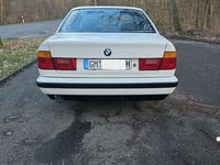 Gebraucht BMW 524 116 PS (85 kW) 1988 Weiß Limousine