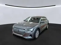 Gebraucht Audi e-tron Comfort 230 kW (313 PS) 2022 Taifungrau metallic SUV