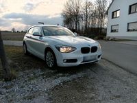 Gebraucht BMW 114 102 PS (75 kW) 2013 Weiß Kleinwagen