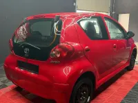 Używany Toyota Aygo Cool 68 KM (50 kW) 2009 Czerwony Hatchback