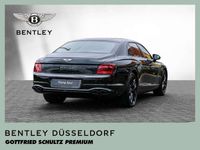 Gebraucht Bentley Flying Spur 549 PS (403 kW) 2024 Grün midnight emerald metallic Limousine