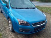 Gebraucht Ford Focus 115 PS (84 kW) 2005 Blau Coupé