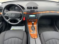 gebraucht Mercedes E220 CDI Navi Bi-Xenon Schiebedach 8-Fach PDC