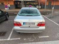 Gebraucht Mercedes CLK320 218 PS (160 kW) 2001 Silber Coupé