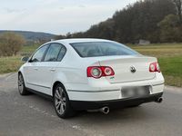 Gebraucht VW Passat R 250 PS (183 kW) 2008 Weiß Limousine