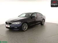 Gebraucht BMW 530 Sport Line 252 PS (185 kW) 2019 Imperialblau brillanteffektlli Limousine
