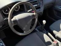 Usata Kia Rio 112 CV (82 kW) 2006 Rosso Berlina