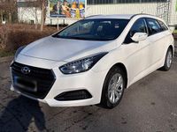 Gebraucht Hyundai i40 Trend 141 PS (103 kW) 2016 Weiß Kombi