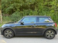 Gebraucht Mini Cooper SE 135 kW (184 PS) 2023 Schwarz Kleinwagen