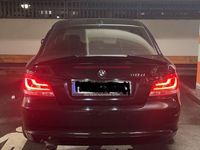 Gebraucht BMW 118 143 PS (105 kW) 2011 Schwarz Kleinwagen