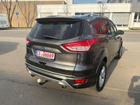 Gebraucht Ford Kuga Individual 179 PS (131 kW) 2015 Grau SUV