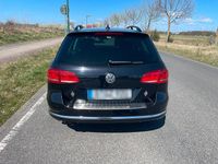 Gebraucht VW Passat 140 PS (102 kW) 2012 Schwarz Kombi