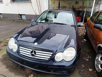 Gebraucht Mercedes C180 143 PS (105 kW) 2003 Transitblau metallic 359 Coupé