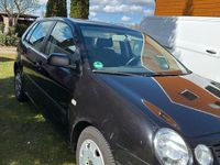 Gebraucht VW Polo 60 PS (44 kW) 2003 Schwarz Kleinwagen