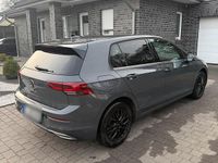 Gebraucht VW Golf VIII Style 150 PS (110 kW) 2021 Grau Kleinwagen