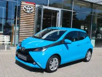 Gebraucht Toyota Aygo X-play 69 PS (50 kW) 2017 Blau Kleinwagen