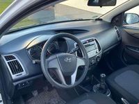 Gebraucht Hyundai i20 Trend 86 PS (63 kW) 2012 Weiß Kleinwagen