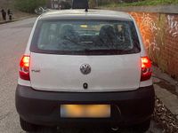 Gebraucht VW Fox 54 PS (39 kW) 2010 Weiß Kleinwagen