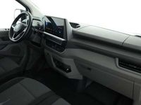 Gebraucht VW T7 150 PS (110 kW) 2025 Clear white Van