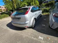 Gebraucht Ford Focus 101 PS (74 kW) 2006 Grau Limousine