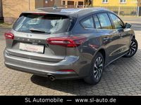 Gebraucht Ford Focus Titanium 120 PS (88 kW) 2022 Magneticgrau (metallic) Kombi